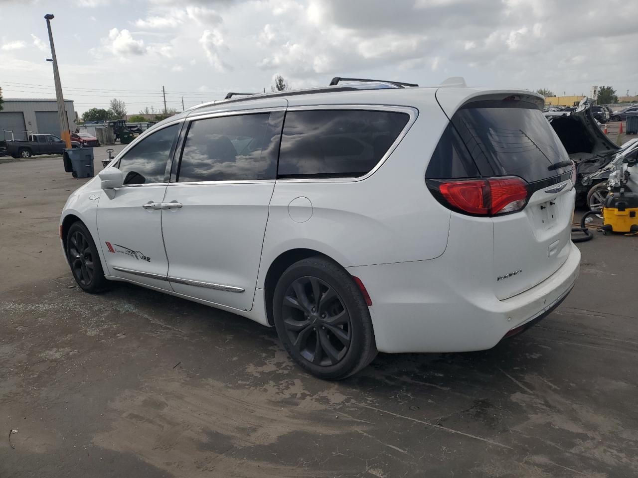 2019 Chrysler Pacifica Touring L - Фото 2