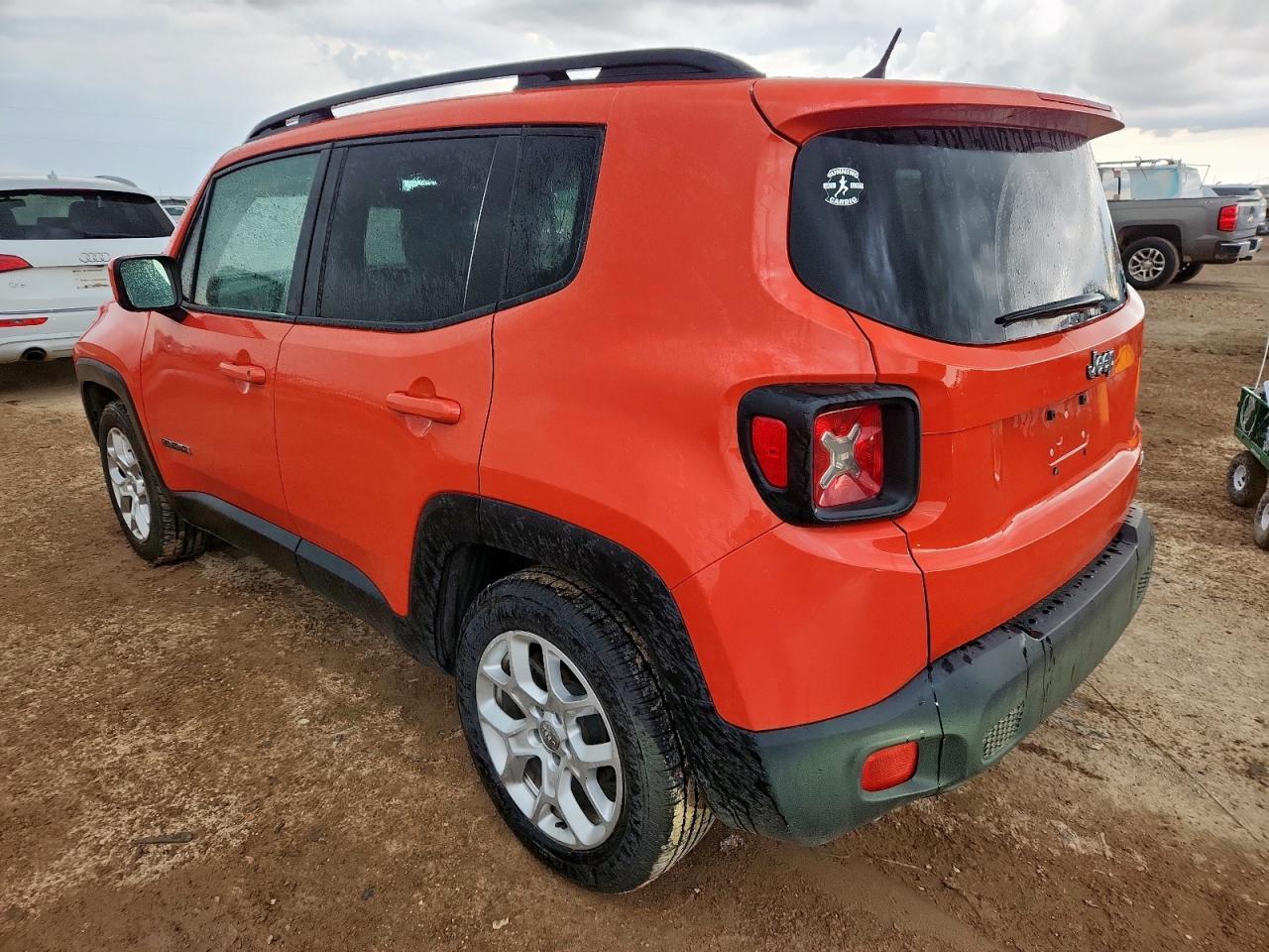 2015 Jeep Renegade Latitude - Фото 2