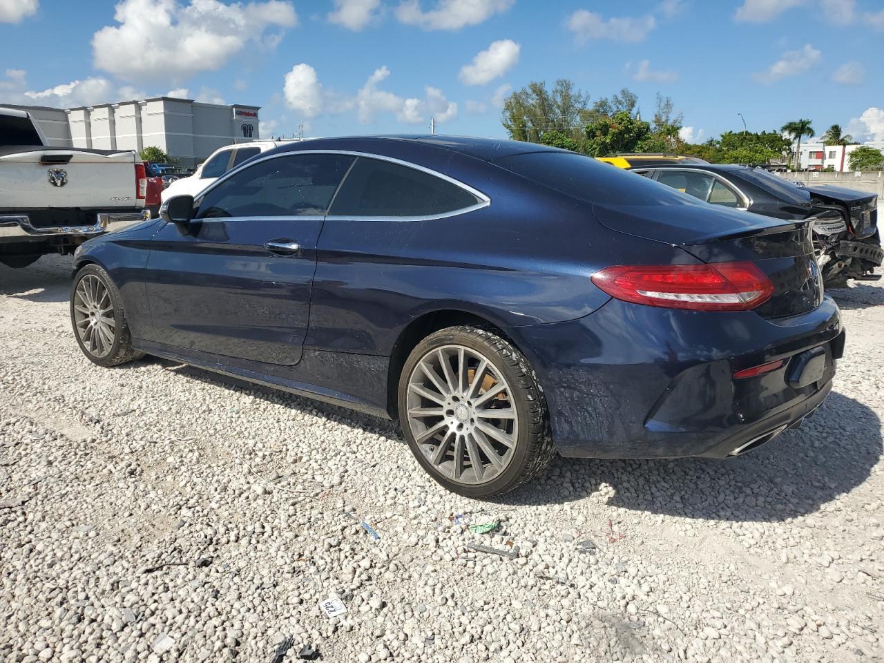 2017 Mercedes-Benz C 300 - Фото 2