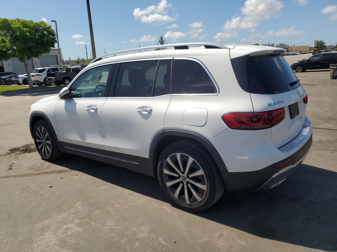 2020 Mercedes-Benz Glb 250 - Фото 2