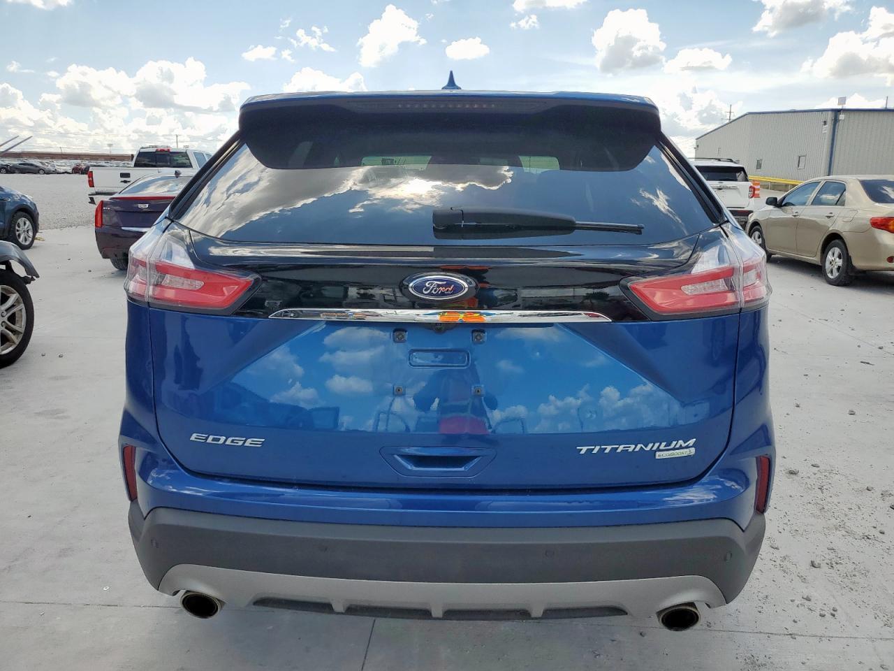 2020 Ford Edge Titanium - Фото 6