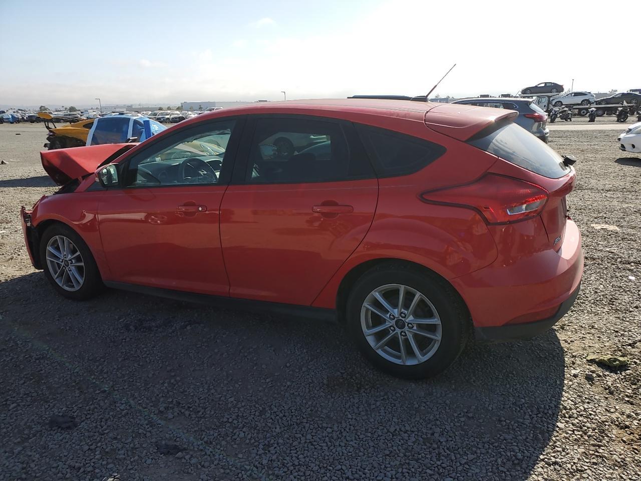 2017 Ford Focus Se - Фото 2