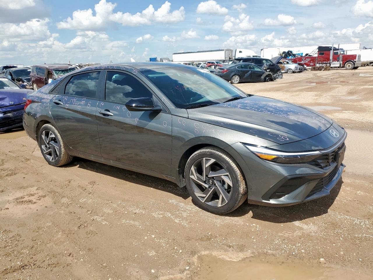 2025 Hyundai Elantra Sel Sport - Фото 4