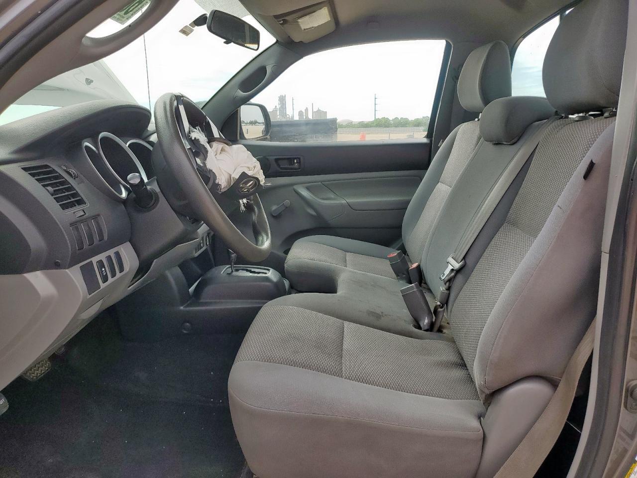 2014 Toyota Tacoma - Image 7