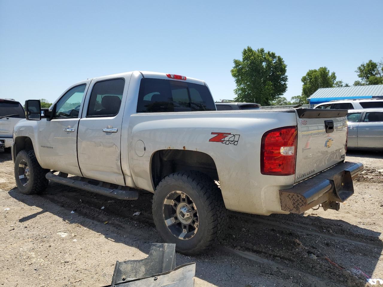 2011 Chevrolet Silverado K1500 Lt - Image 2