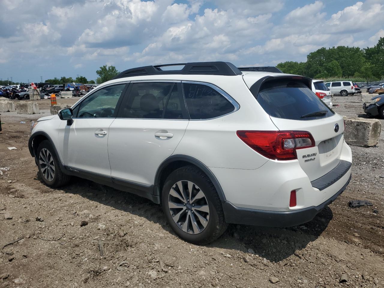 2015 Subaru Outback 2.5I Limited - Фото 2