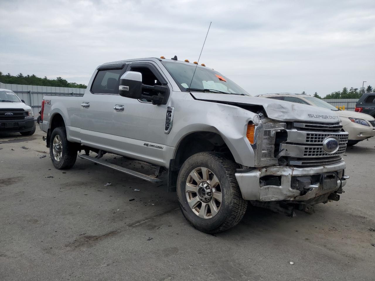 2019 Ford F350 Super Duty - Фото 4