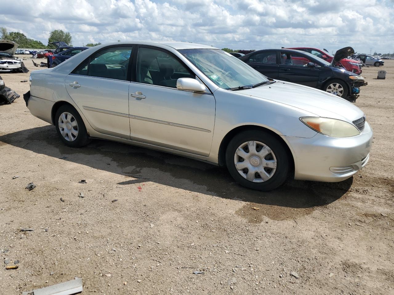 2002 Toyota Camry Le - Image 4