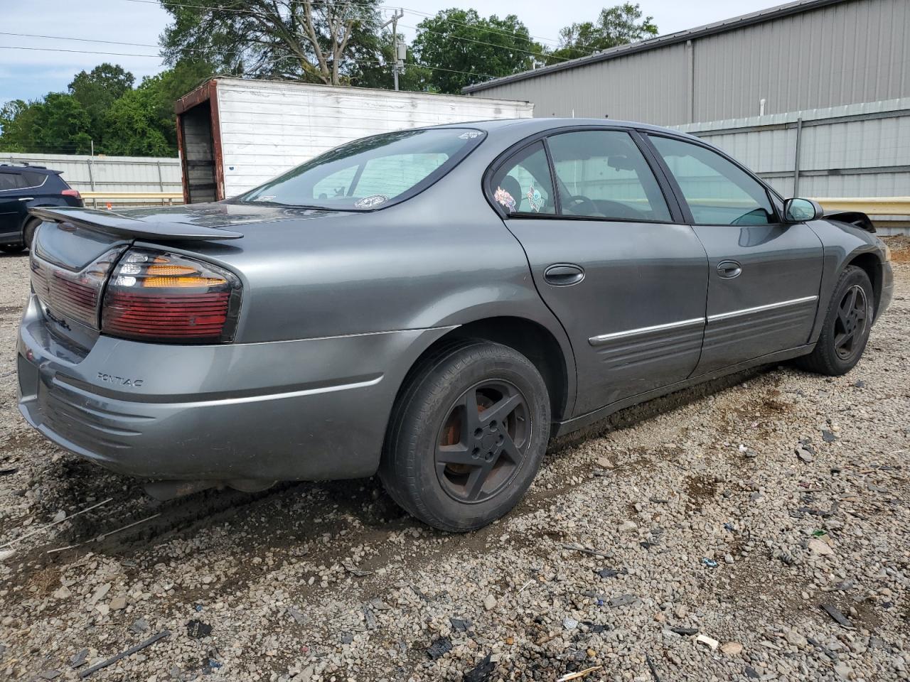 2004 Pontiac Bonneville Se - Фото 3