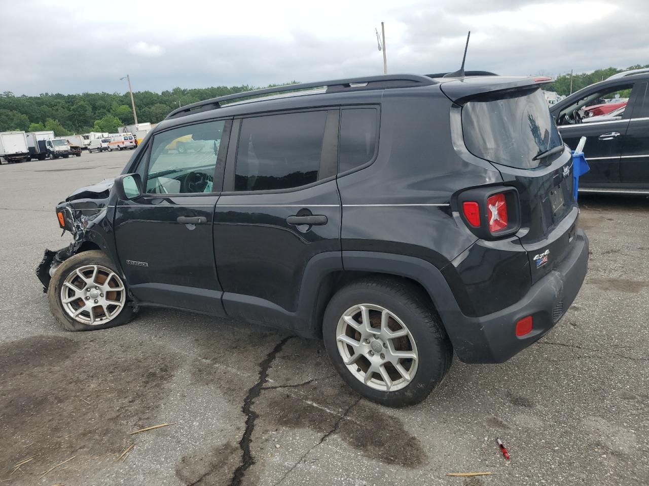 2021 Jeep Renegade Sport - Фото 2