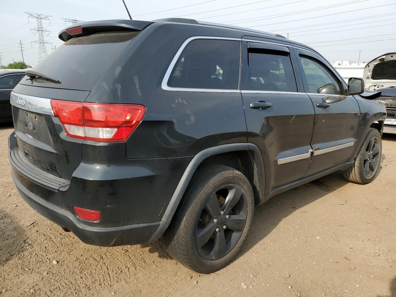 2013 Jeep Grand Cherokee Laredo - Image 3