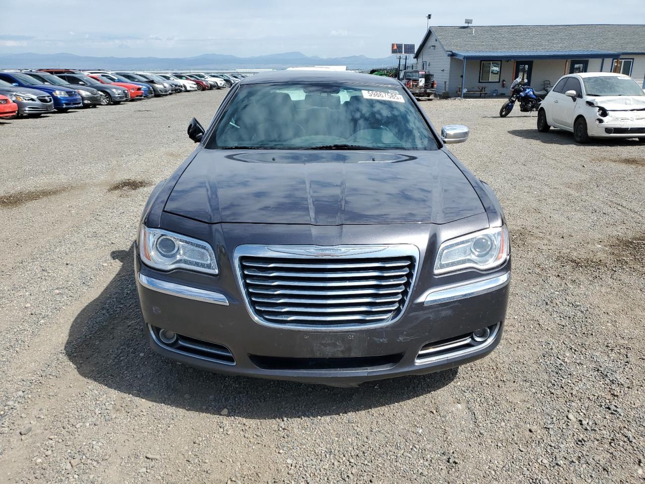 2014 Chrysler 300C - Image 5