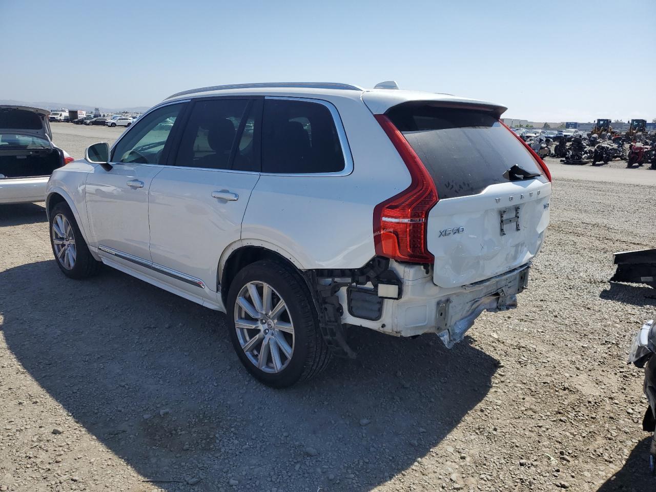 2017 Volvo Xc90 T6 - Фото 2