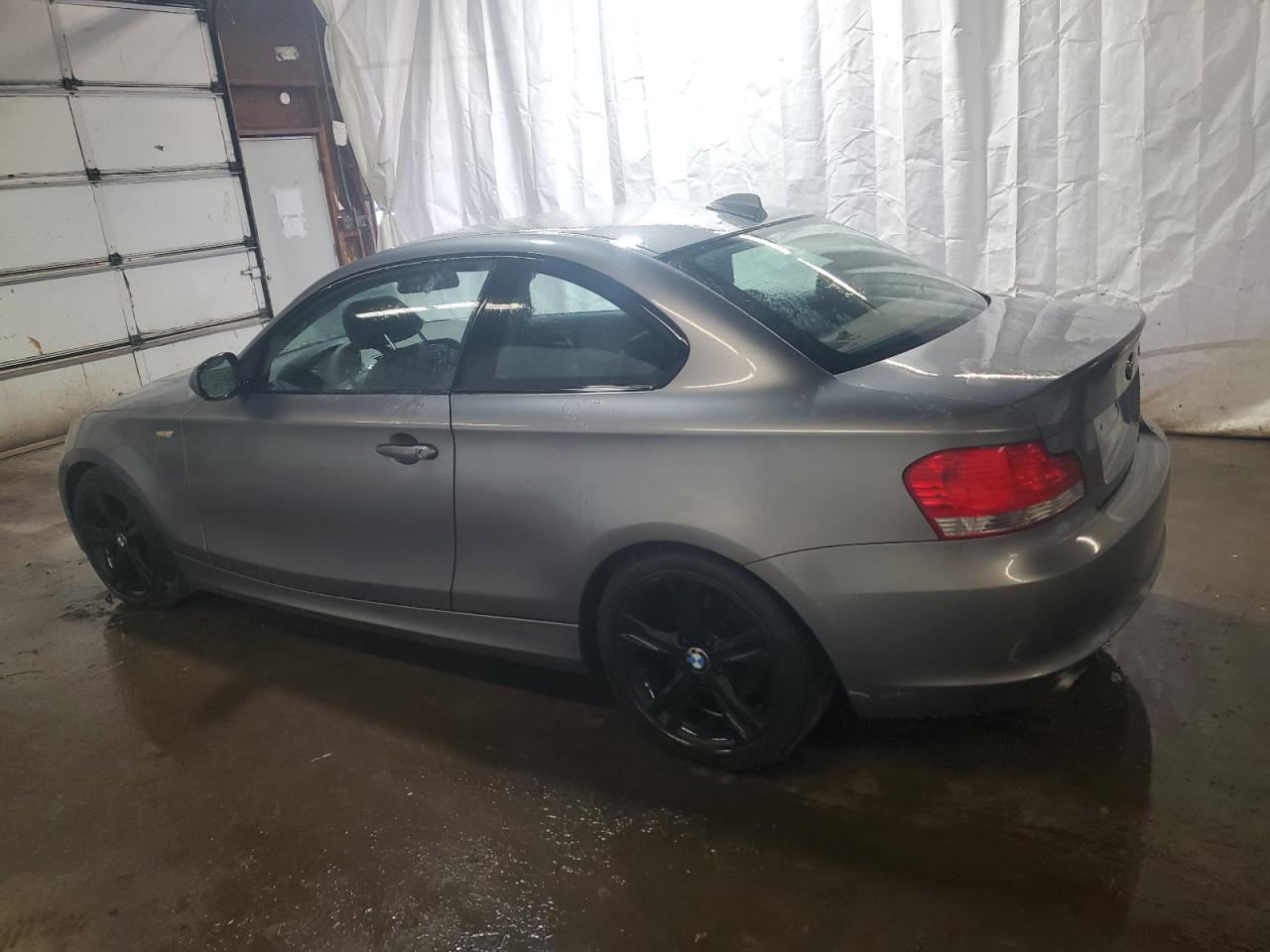 2010 BMW 128 I - Фото 2