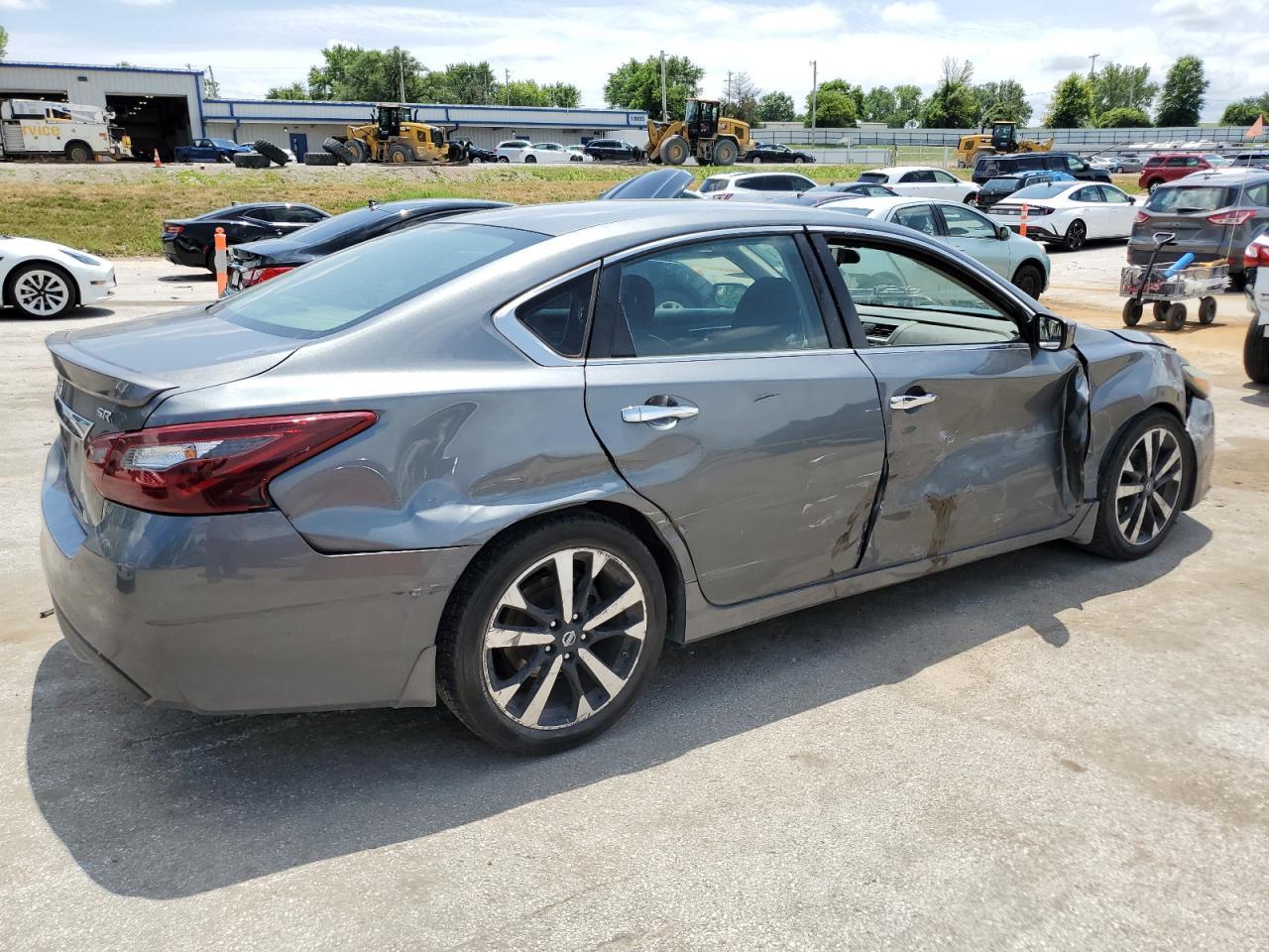 2018 Nissan Altima 2.5 - Image 3