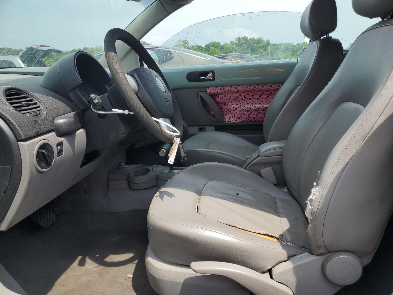 2004 Volkswagen New Beetle Gls - Image 7