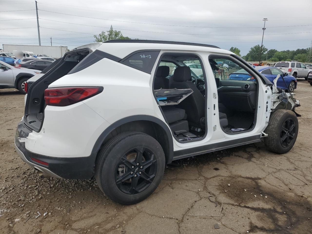 2023 Chevrolet Blazer 2Lt - Image 3