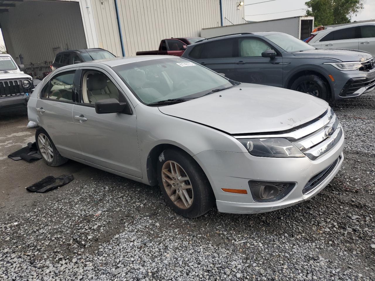 2012 Ford Fusion S - Фото 4