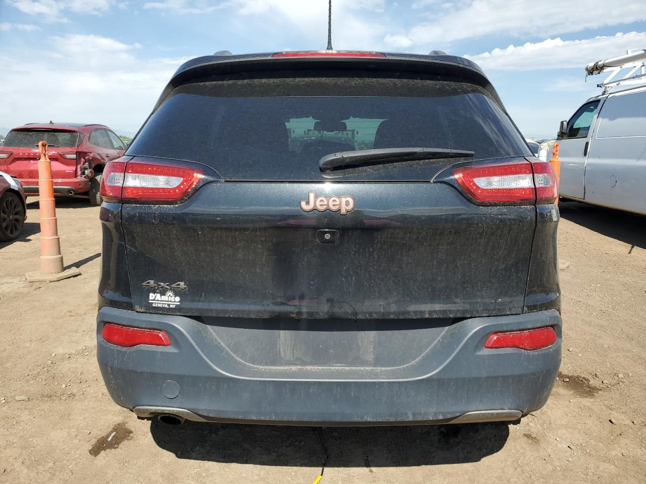 2016 Jeep Cherokee Latitude - Фото 6