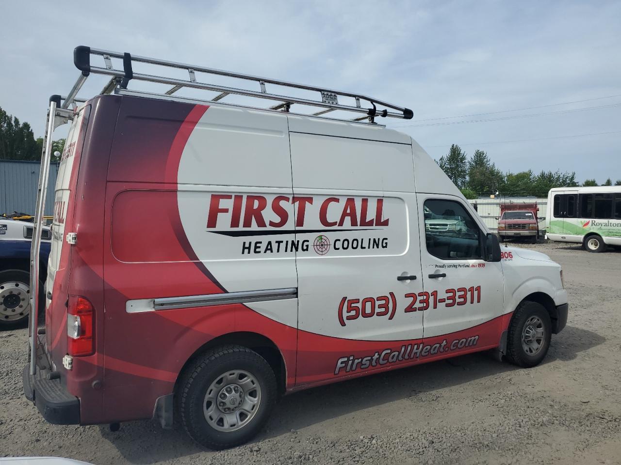 2016 Nissan Nv 2500 S - Image 3