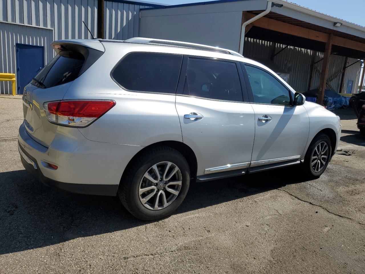2013 Nissan Pathfinder S - Фото 3