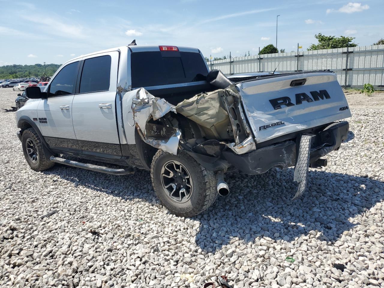 2018 Ram 1500 Rebel - Фото 2