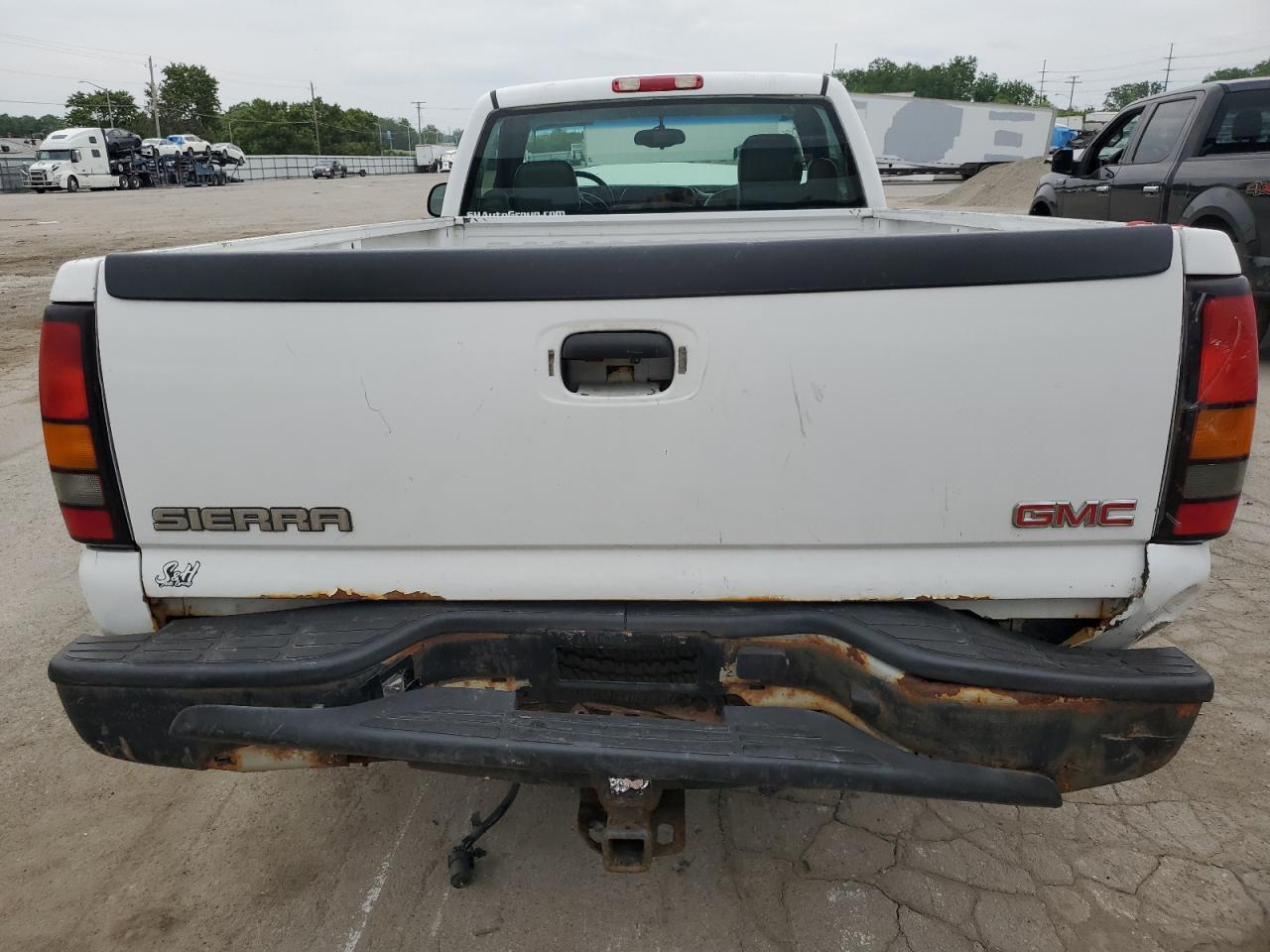 2005 GMC New Sierra C1500 - Фото 6