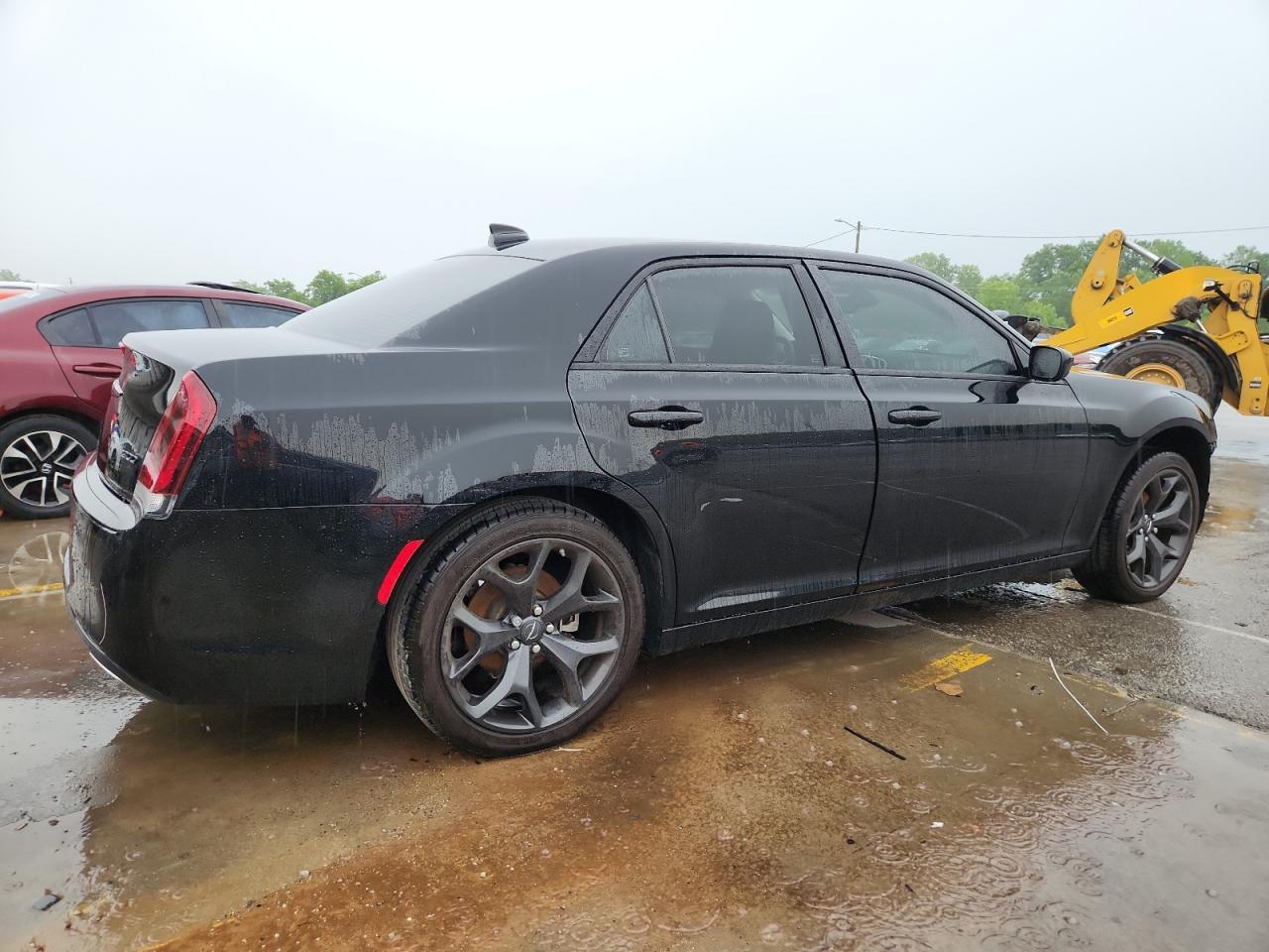 2023 Chrysler 300 Touring - Фото 3