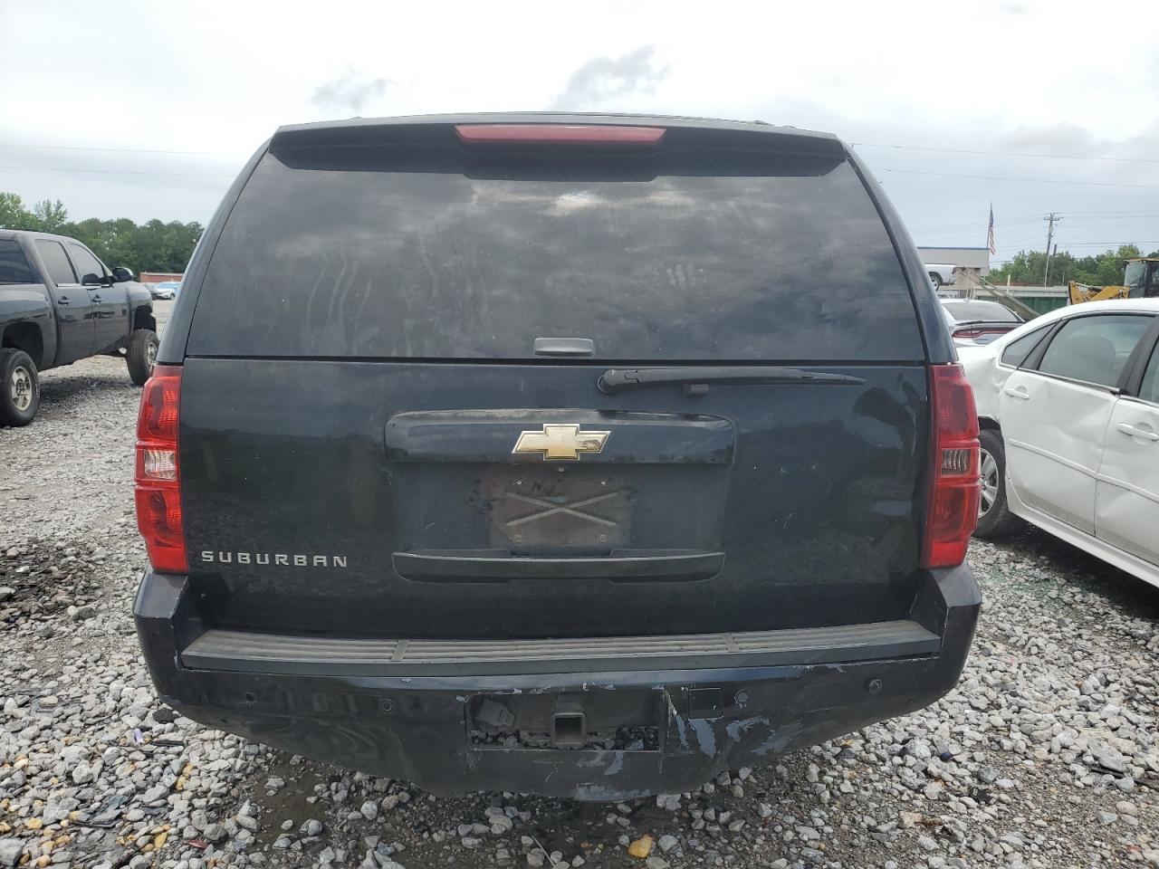 2007 Chevrolet Suburban C1500 - Image 6