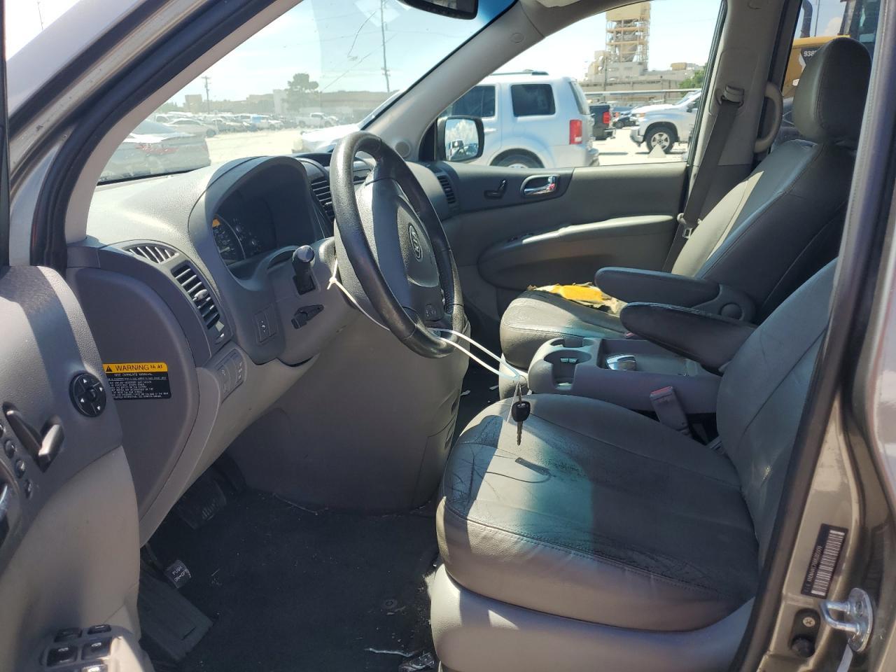 2011 Kia Sedona Ex - Image 7