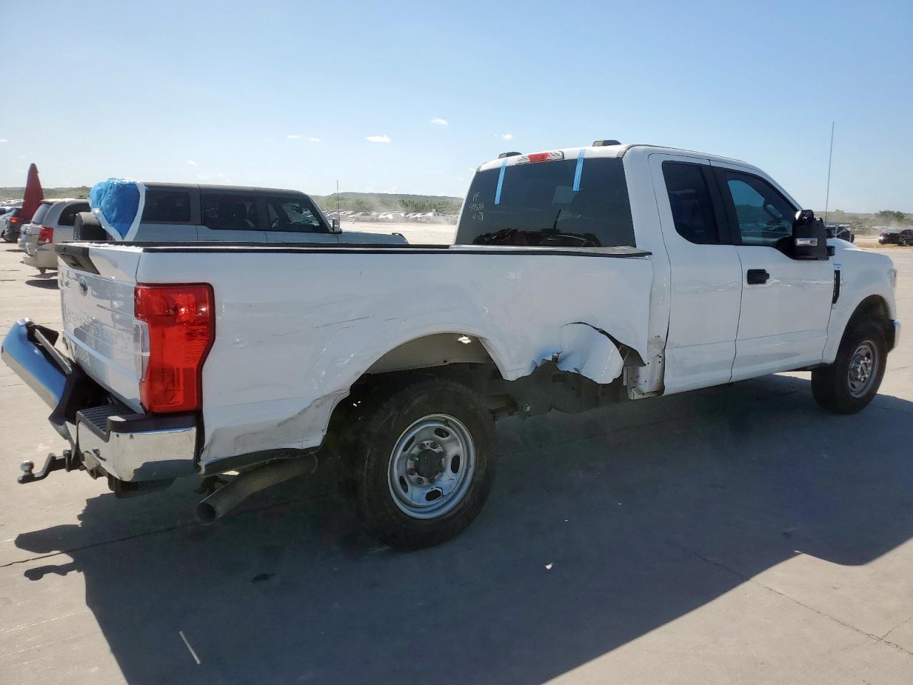2020 Ford F250 Super Duty - Фото 3