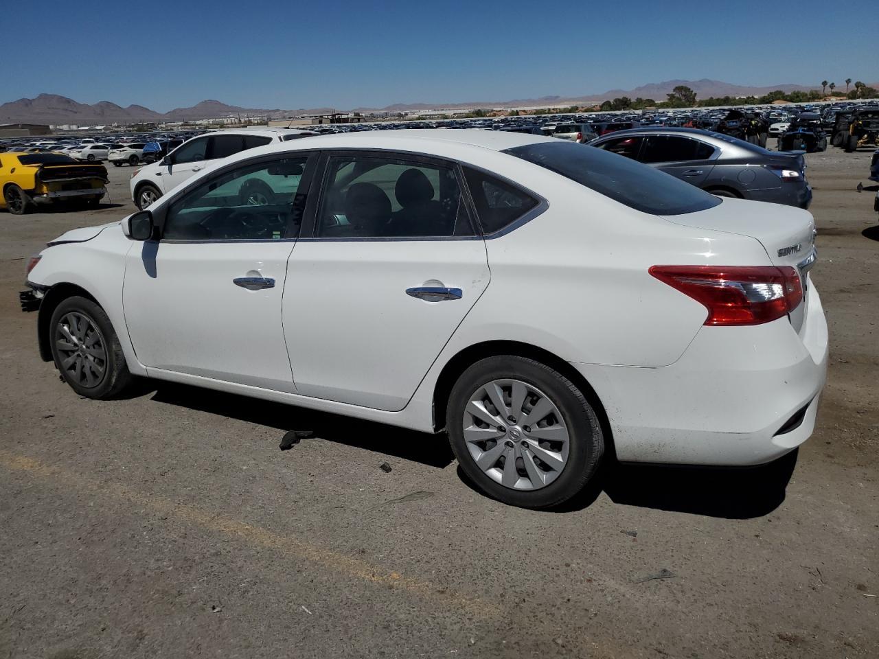 2018 Nissan Sentra S - Фото 2