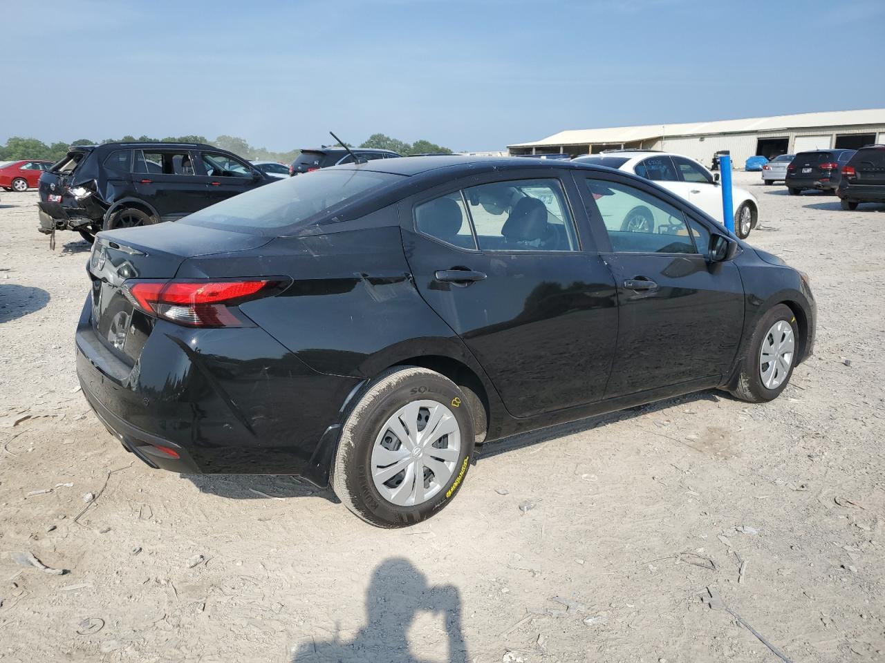 2024 Nissan Versa S - Фото 3