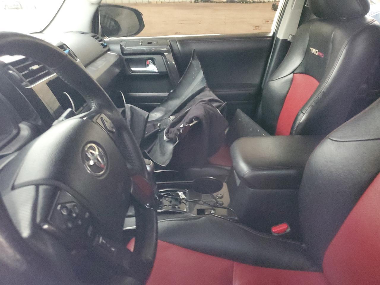 2016 Toyota 4Runner Sr5/Sr5 Premium - Image 7