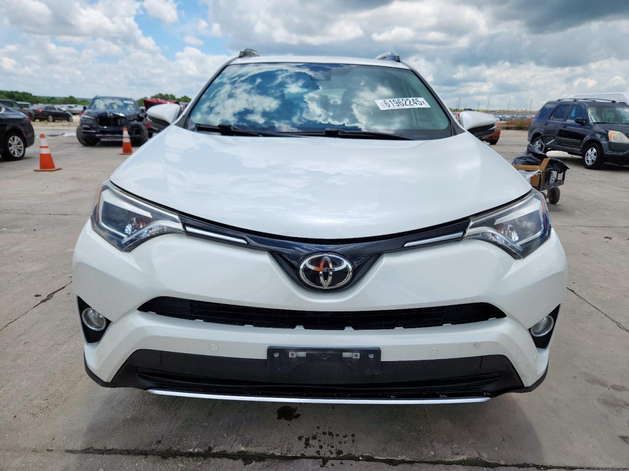 2017 Toyota Rav4 Limited - Фото 5