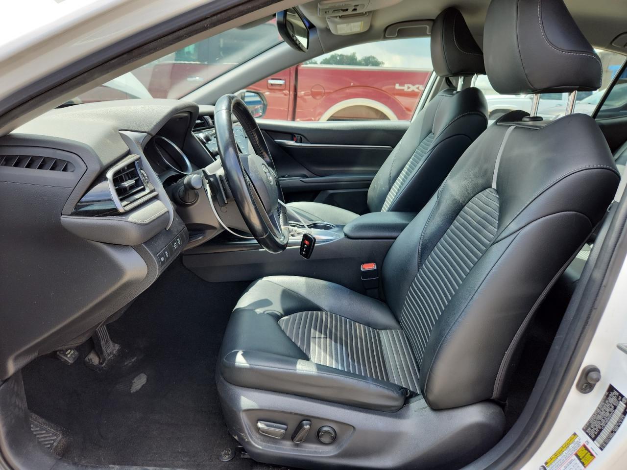 2019 Toyota Camry L - Фото 7