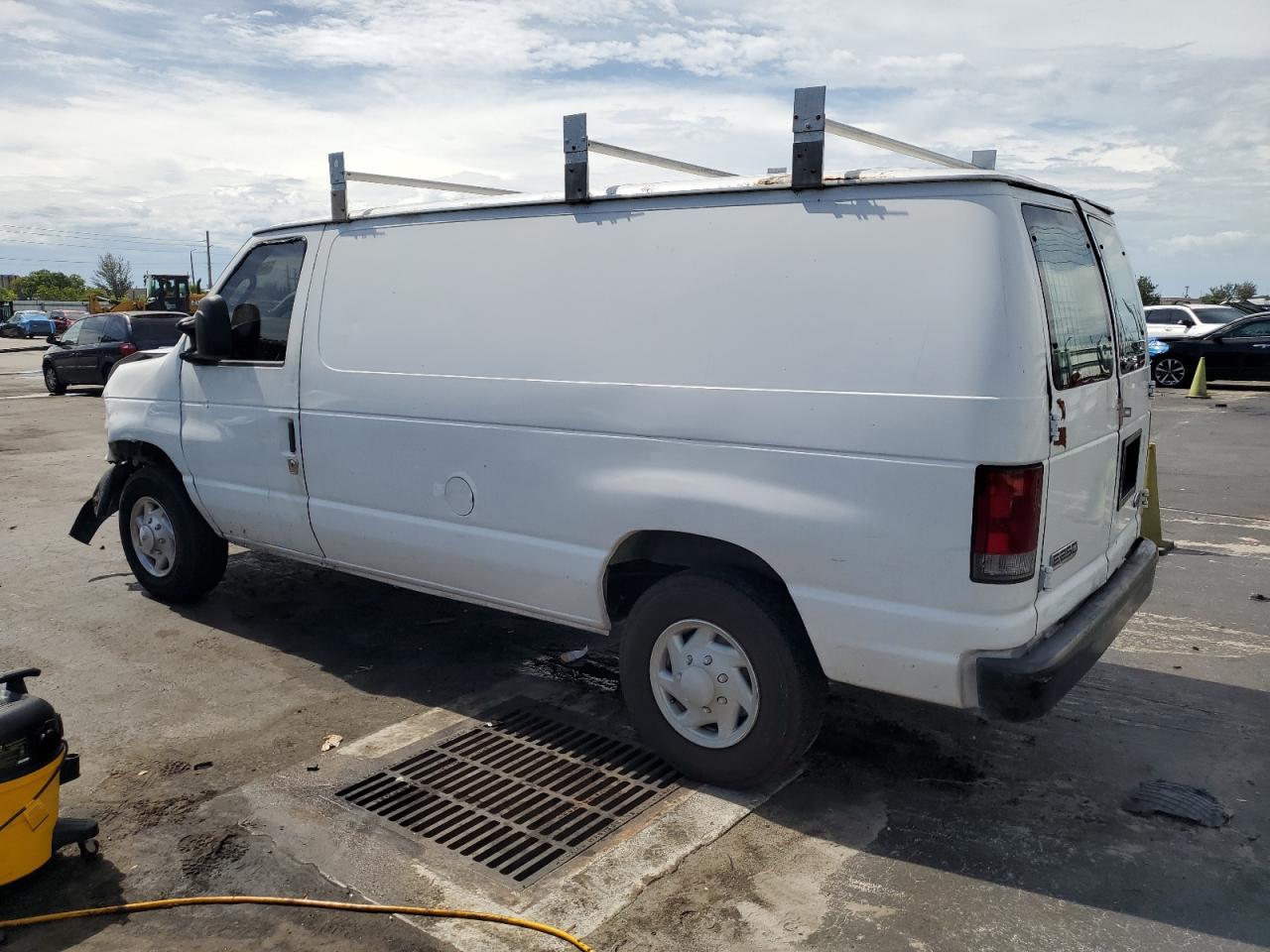 2008 Ford Econoline E250 Van - Image 2