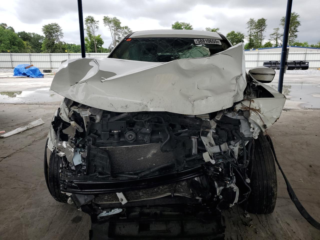 2015 Nissan Rogue S - Фото 5