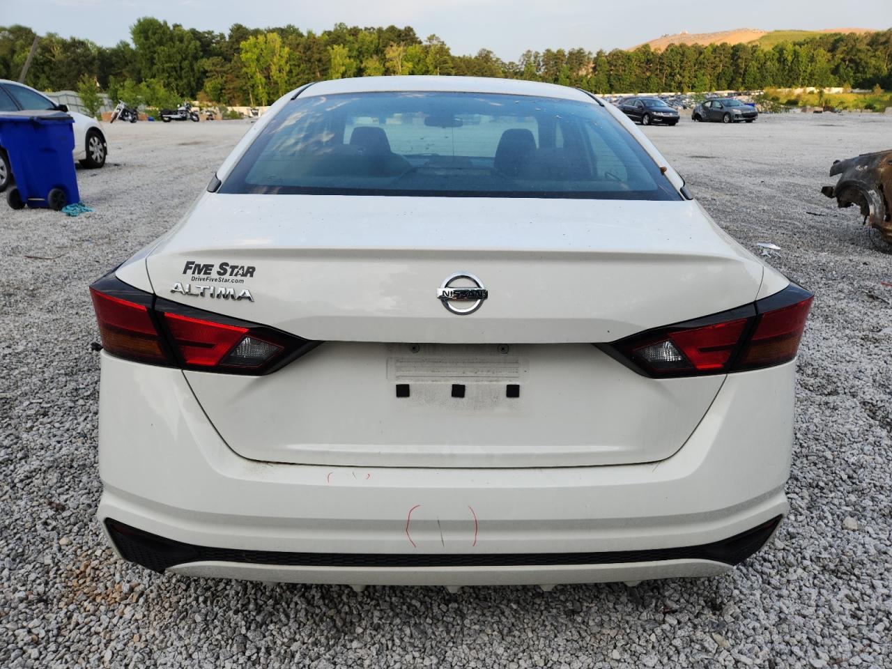 2022 Nissan Altima S - Image 6