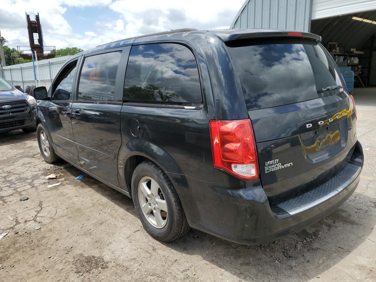 2013 Dodge Grand Caravan Sxt - Image 2