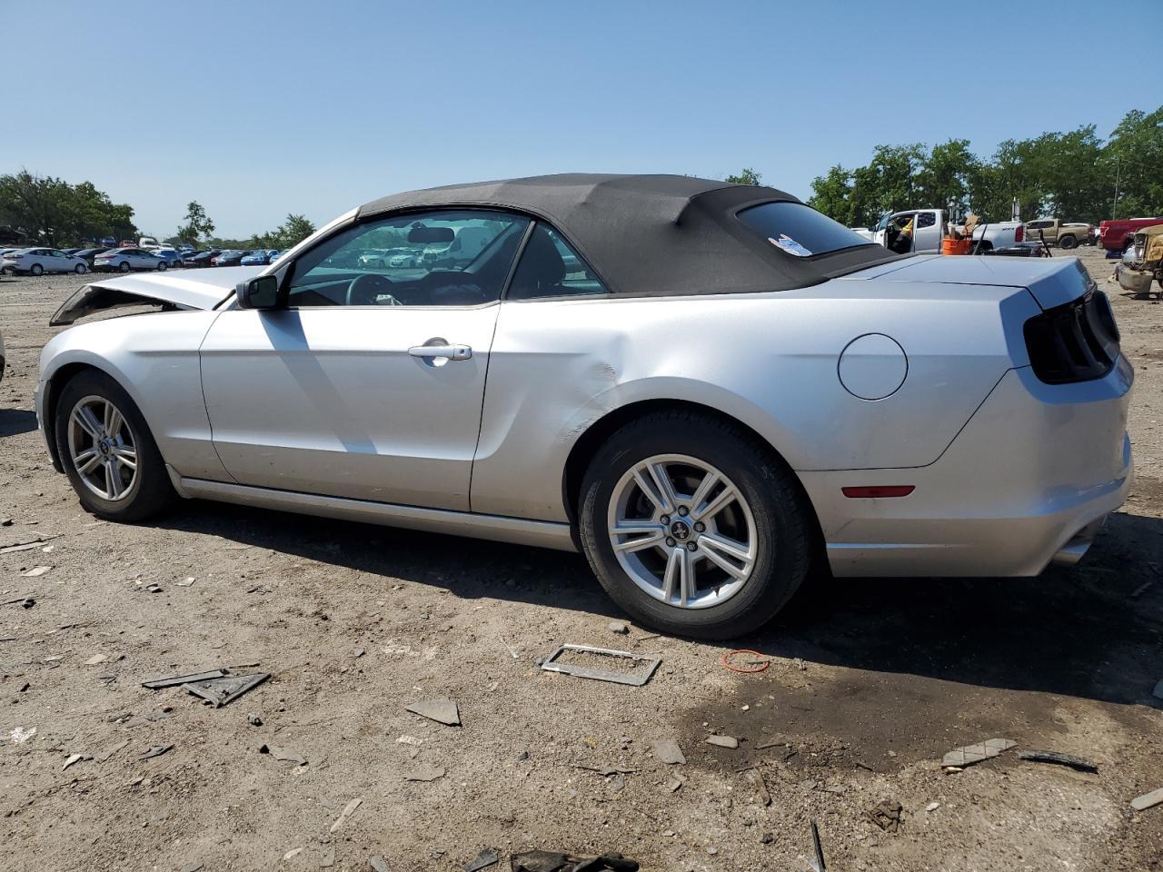 2014 Ford Mustang - Image 2
