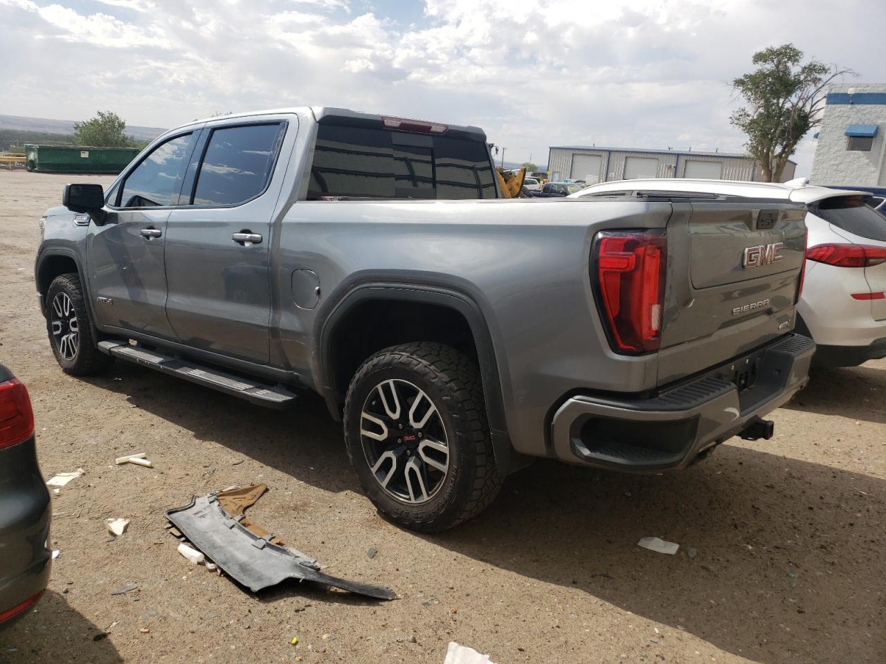 2021 GMC Sierra K1500 At4 - Фото 2
