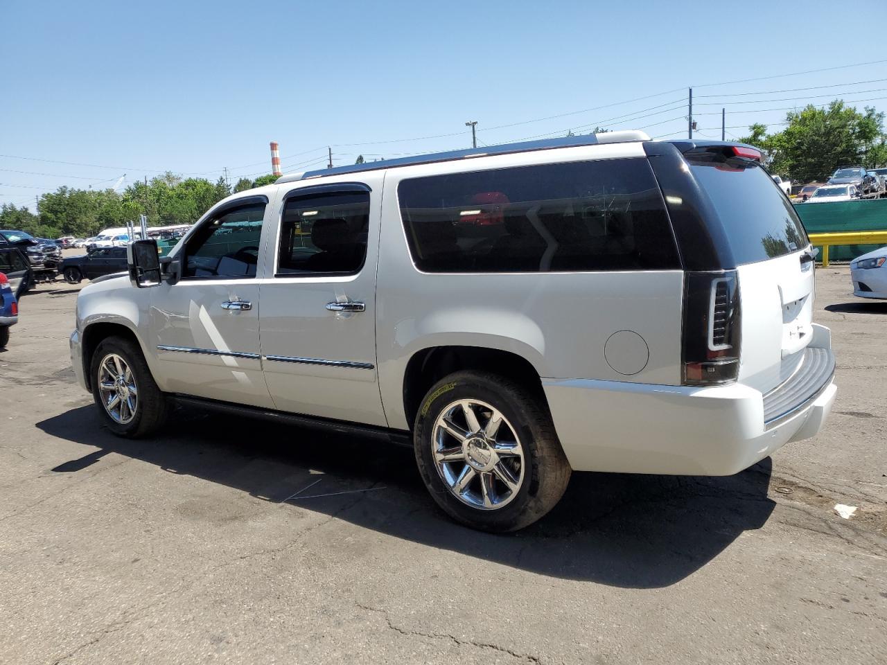 2012 GMC Yukon Xl Denali - Image 2