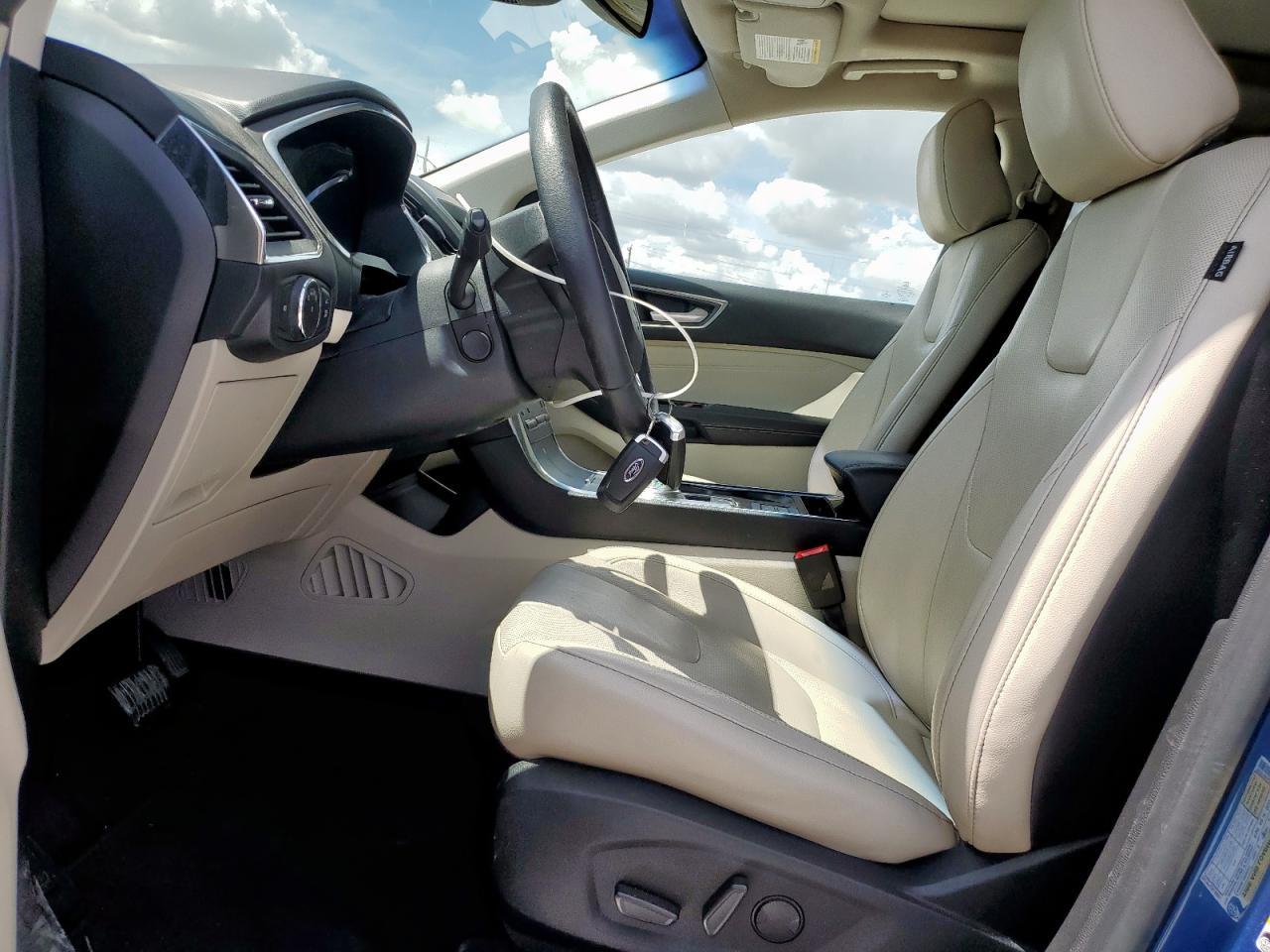 2020 Ford Edge Titanium - Фото 7