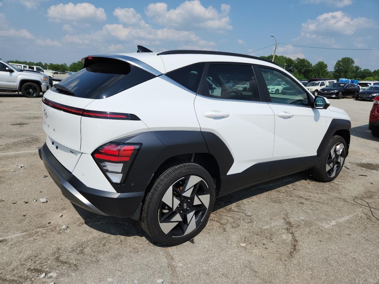 2025 Hyundai Kona Limited - Фото 3