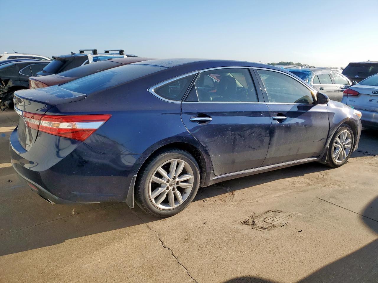 2013 Toyota Avalon Base - Фото 3