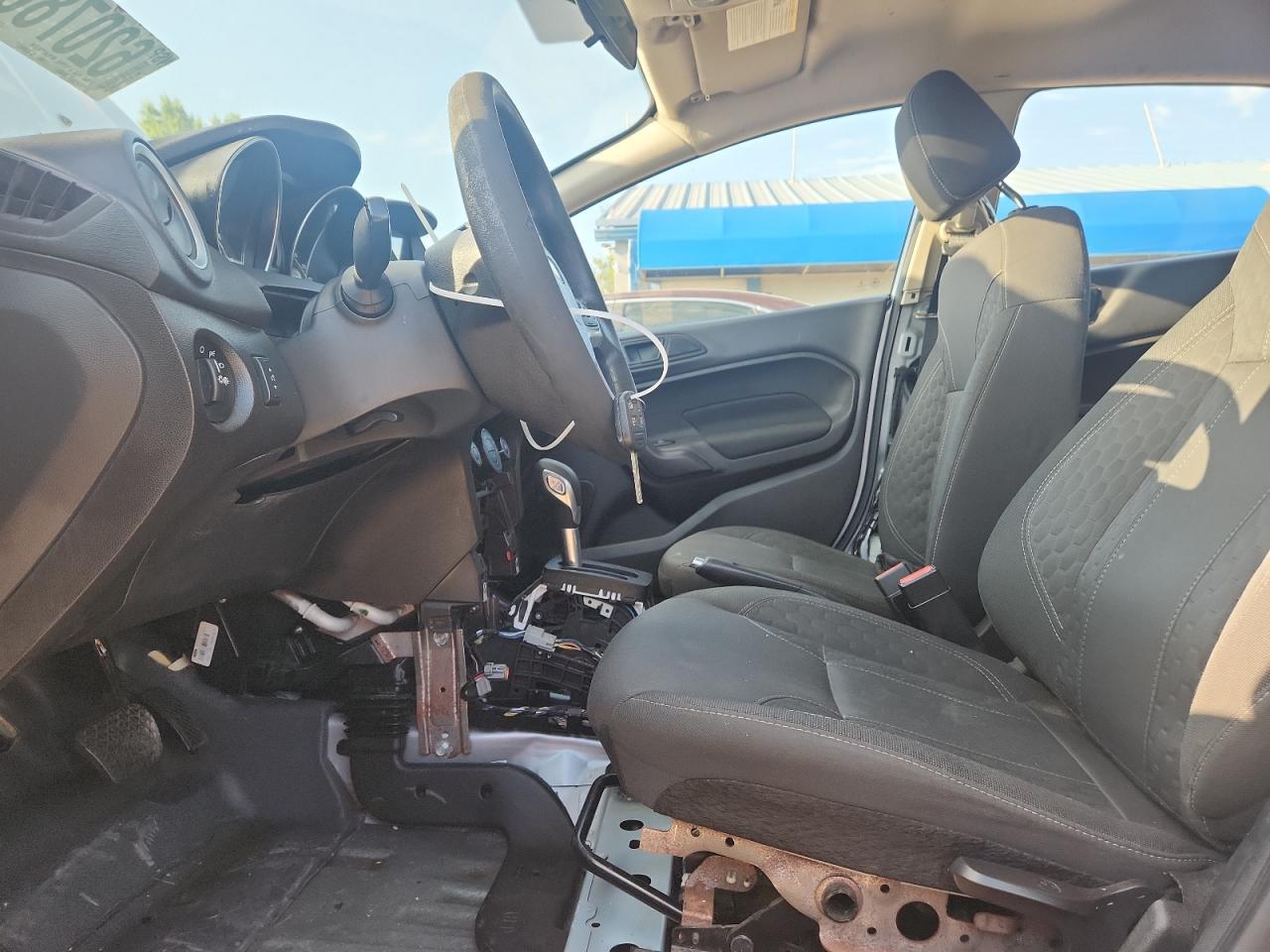 2019 Ford Fiesta Se - Image 7