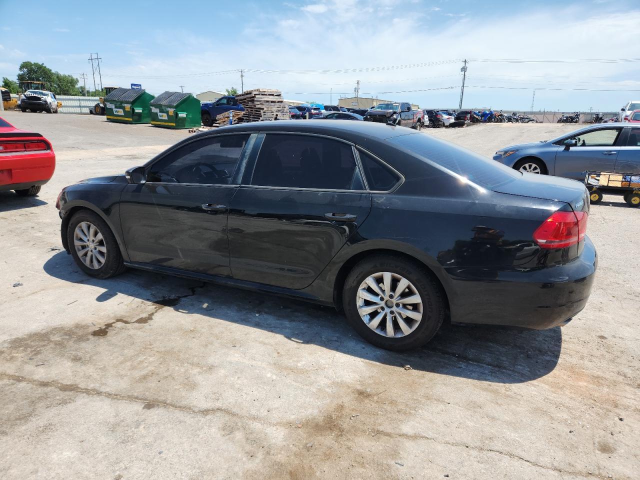 2012 Volkswagen Passat S - Фото 2