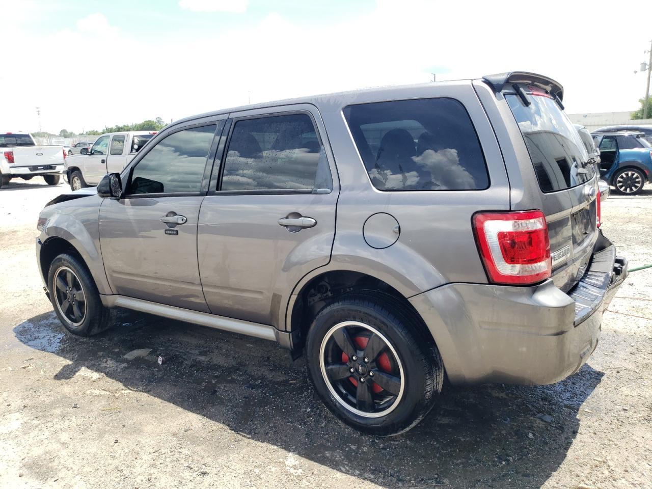 2012 Ford Escape Xlt - Фото 2