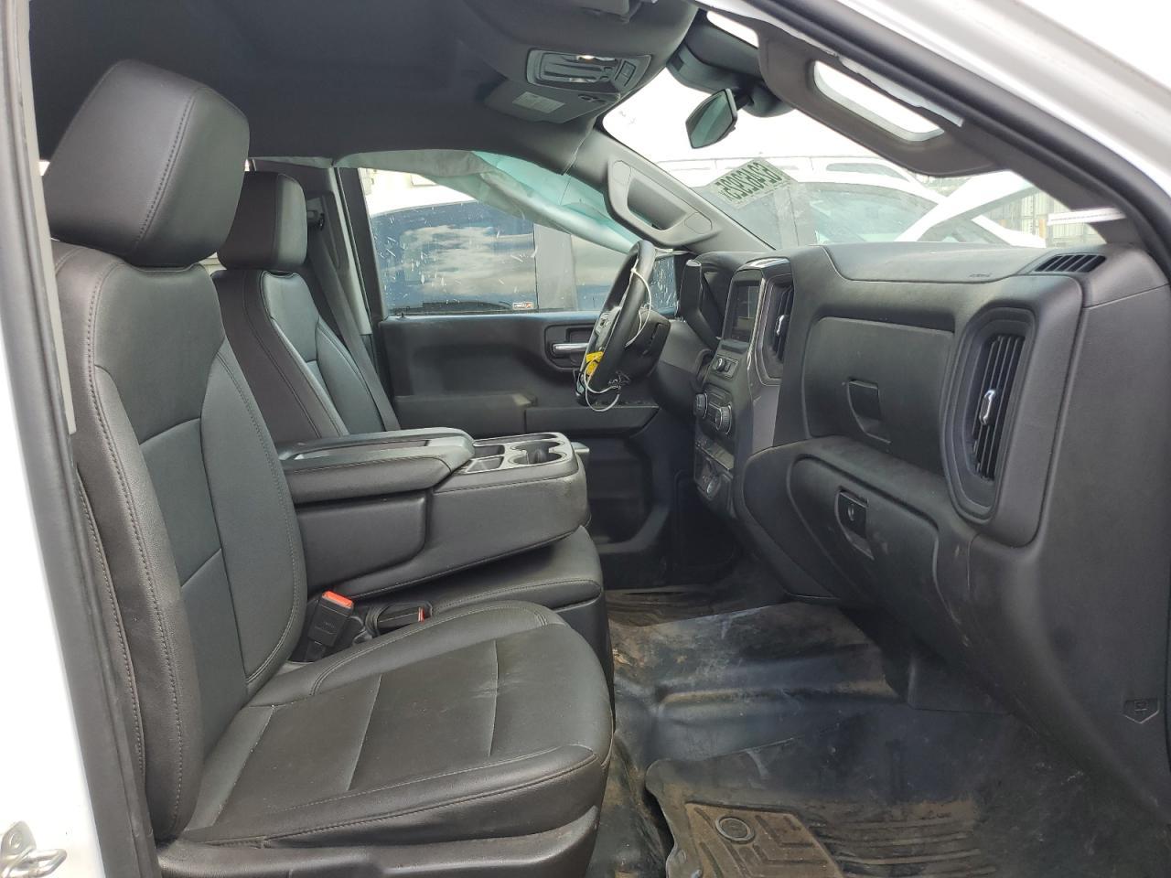 2022 Chevrolet Silverado K1500 - Фото 7